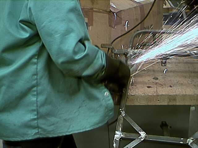 Grinding welds